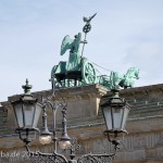 Die Quadriga auf dem Brandenburger Tor in Berlin-Mitte aus getriebenem und gegossenem Kupfer stammt von Johann Gottfried Schadow aus den Jahren 1790 - 1795 (1793)