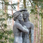 Skulpturengruppe “Mars und Venus” von Georg Kolbe im Kolbe-Hain in Westend, Berlin-Charlottenburg, Nachguss von 1963 aus der Bildgießerei Noack, Berlin. Zustand: Dezember 2015.