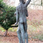 Skulpturengruppe “Mars und Venus” von Georg Kolbe im Kolbe-Hain in Westend, Berlin-Charlottenburg, Nachguss von 1963 aus der Bildgießerei Noack, Berlin. Zustand: Dezember 2015.