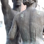 Skulpturengruppe “Mars und Venus” von Georg Kolbe im Kolbe-Hain in Westend, Berlin-Charlottenburg, Nachguss von 1963 aus der Bildgießerei Noack, Berlin. Zustand: Dezember 2015.