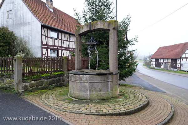 Brunnen in Wohnfeld - Ortsteil von Ulrichstein im Vogelsbergkreis in Hessen - aus dem Jahr 1733